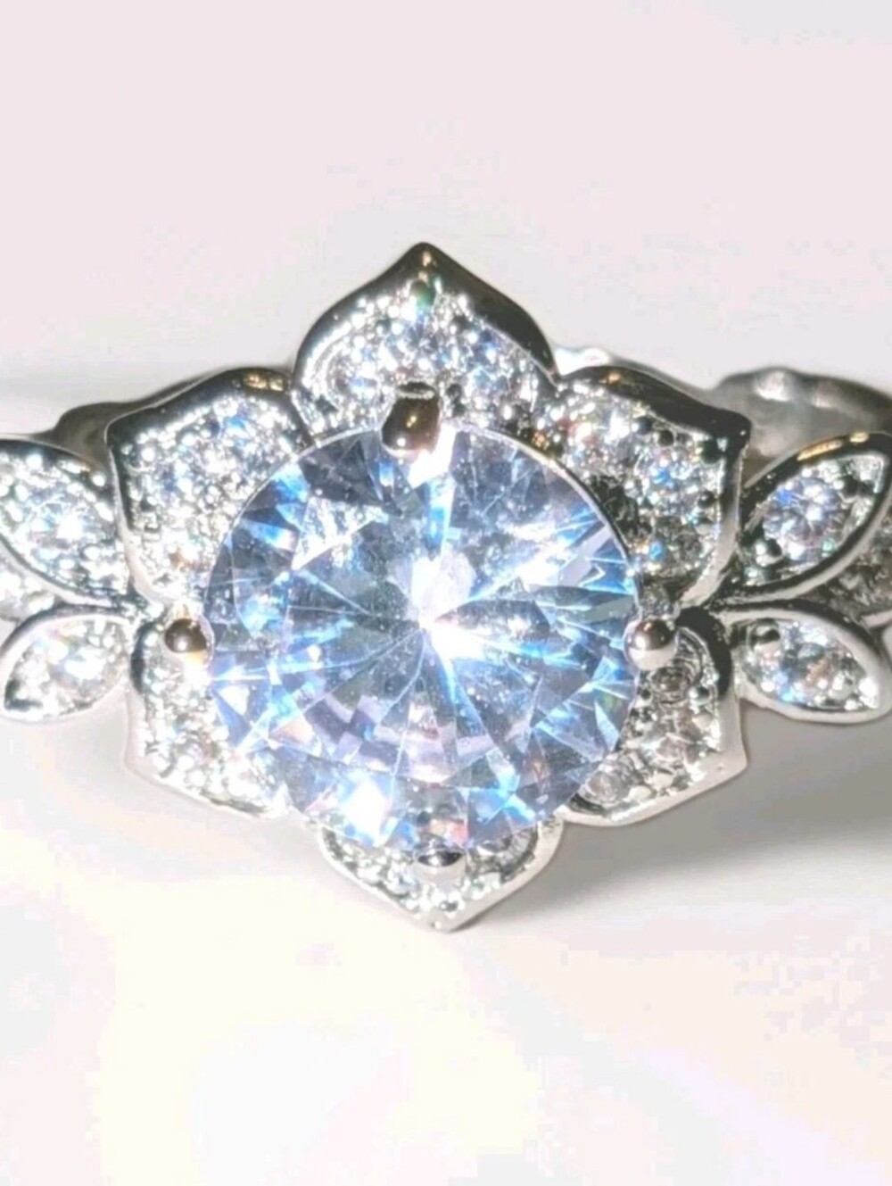 High Quality Flower/Leaf Real Moissanite Engagement Ring 925 Sterling Silver Sz6